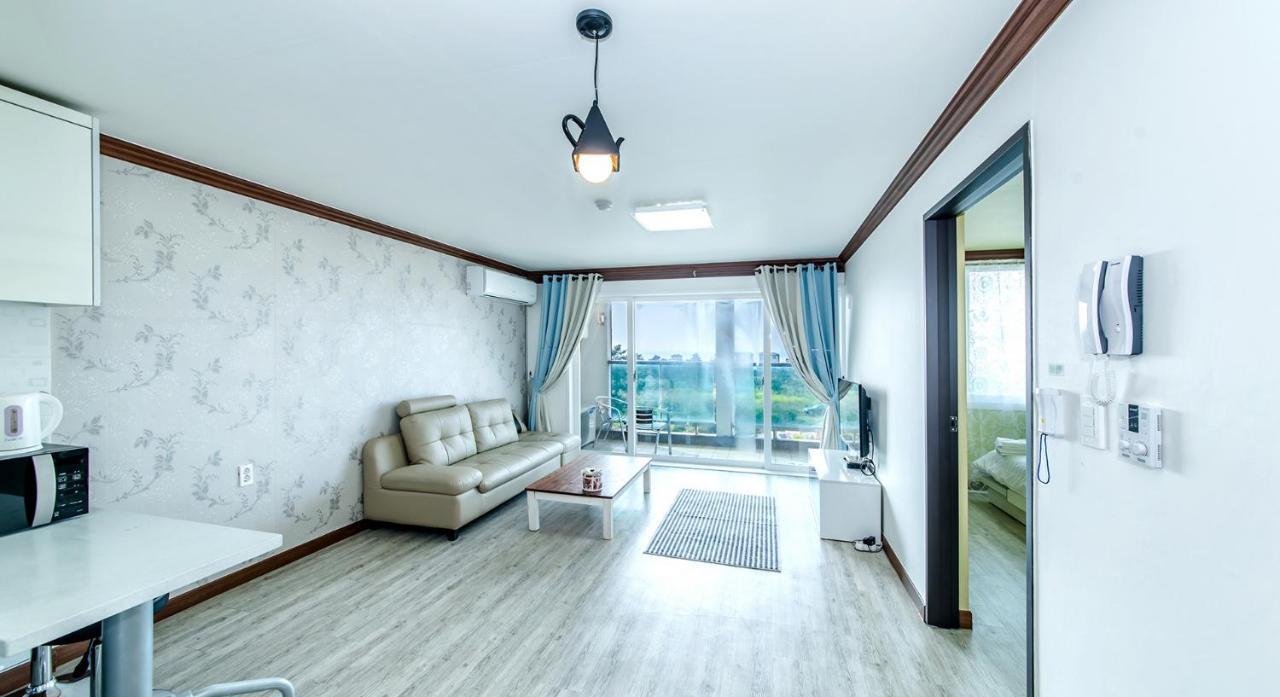 Ghost House Villa Jeju Kamer foto